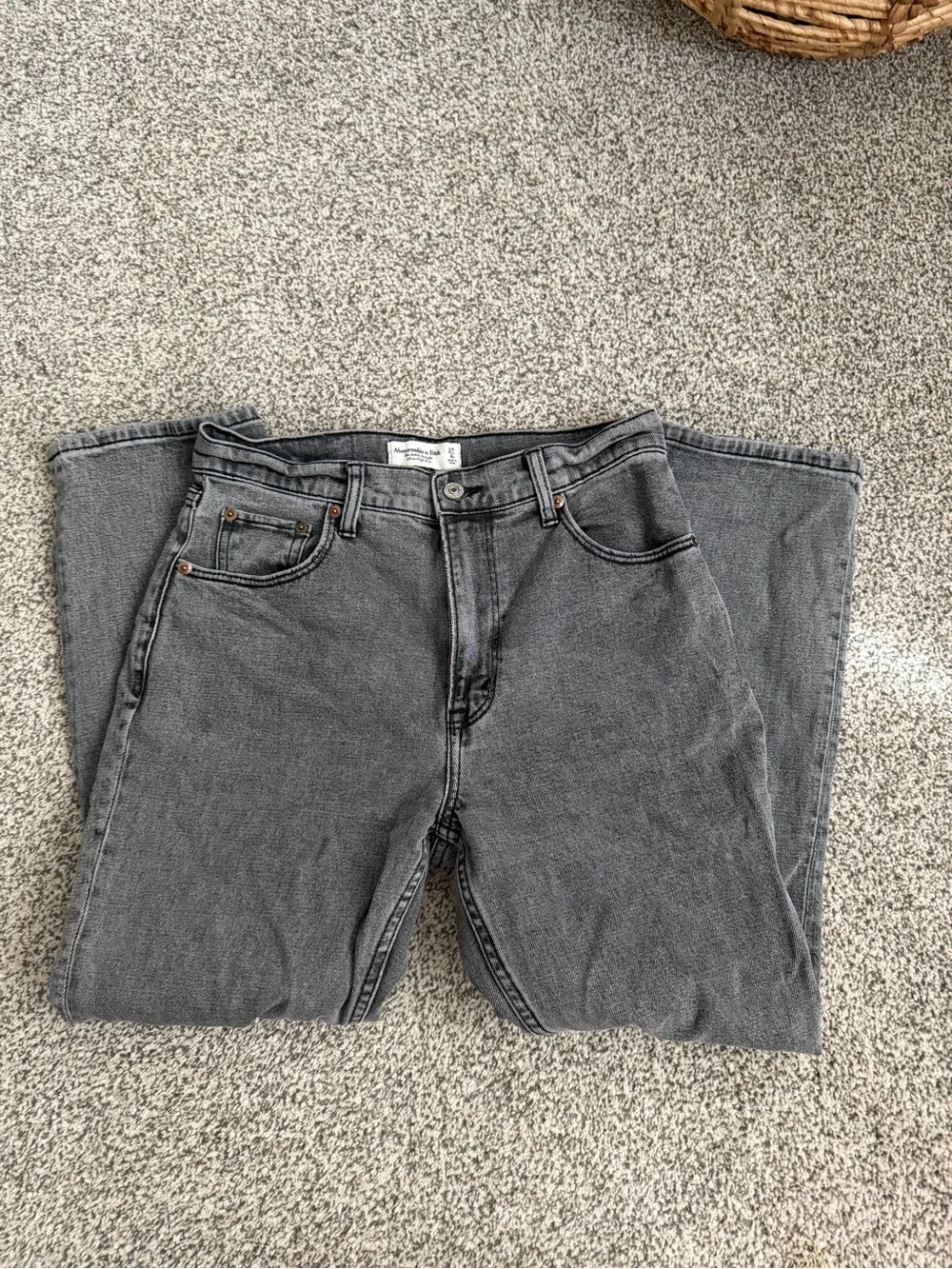 Abercrombie & Fitch the ankle straight ultra high rise jeans